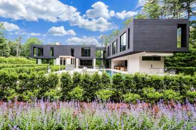 The Modern Treehouse at Bull Path in East Hampton.