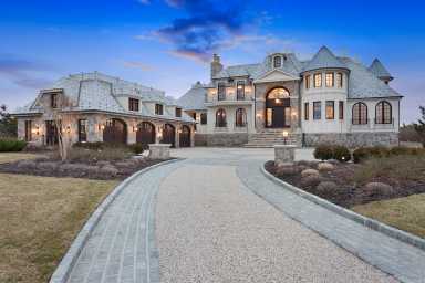 216 Dune Road, Quogue