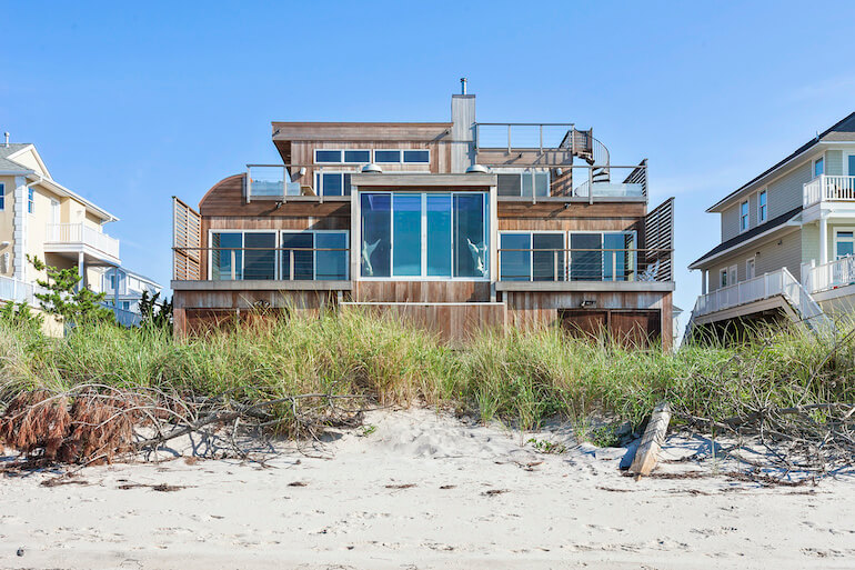 706DuneRoad-WesthamptonDunesNewYork_Joan_Meyer_DouglasElliman_Photography_93074753_high_res
