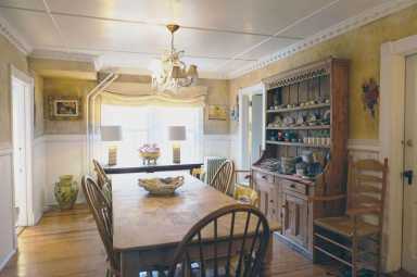 Mainstay Dining Room WresFinal