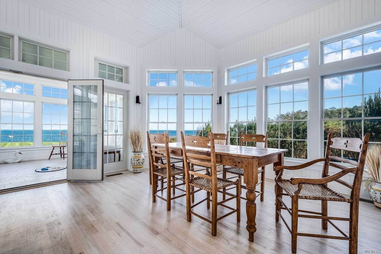 Orient Waterfront House Offers 180Degree Views for 3.999 Million