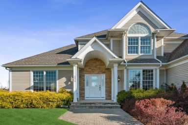 2015 Laurel Trail, Laurel