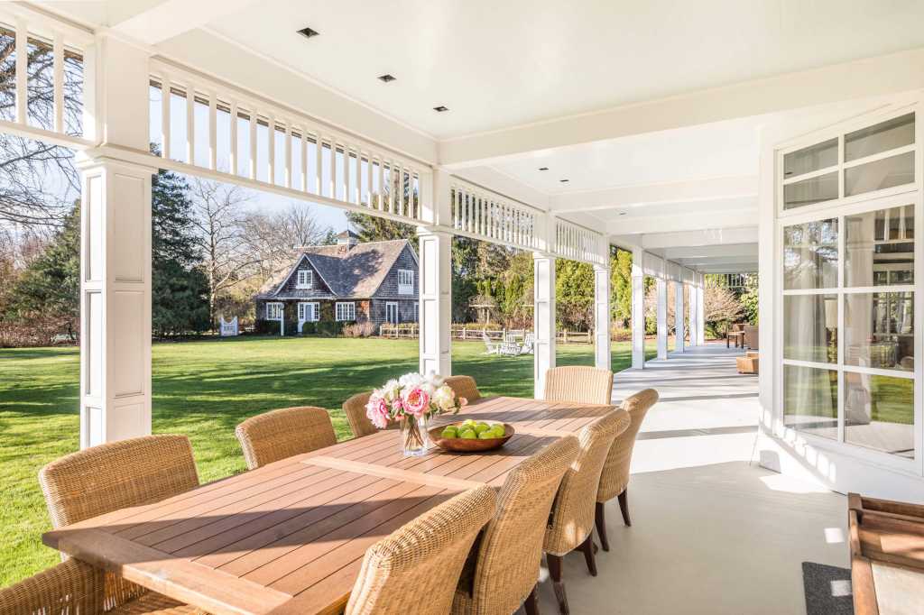 72 Lily Pond Lane, East Hampton