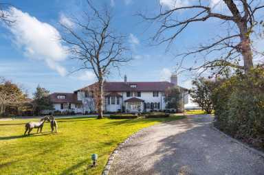 767 Montauk Highway, Quiogue