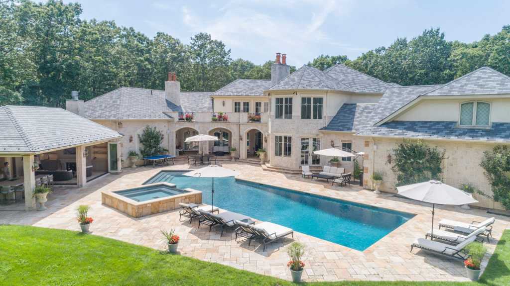 2 Paumanok Road, Bridgehampton