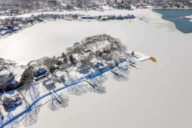 2 Bluff Point Road, Sag Harbor