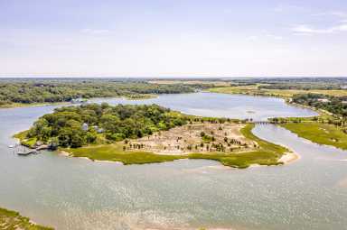 45 Ram Island Drive, Southampton