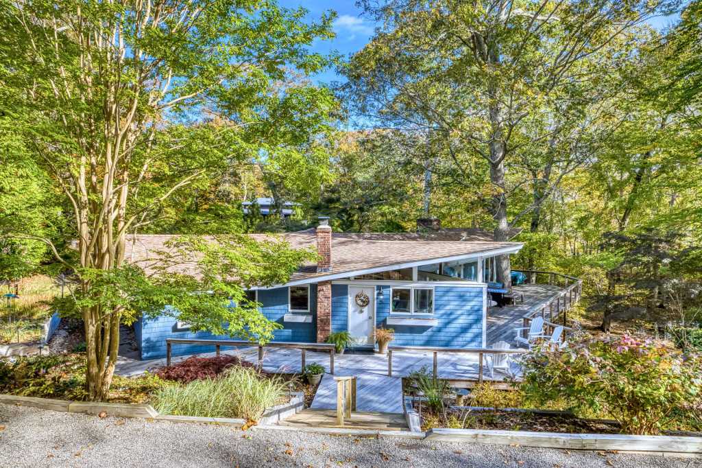 5 Heritage Drive, Shelter Island