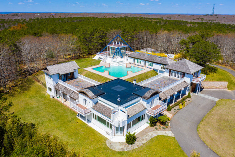 Hamptons, Island in the Sky, Water Mill, auction