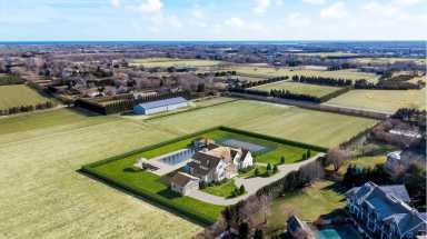 557 Mitchell Lane, Bridgehampton