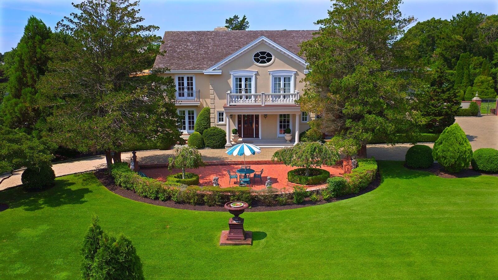 Tour this Traditional Sag Harbor Home and Other Open Houses Happening