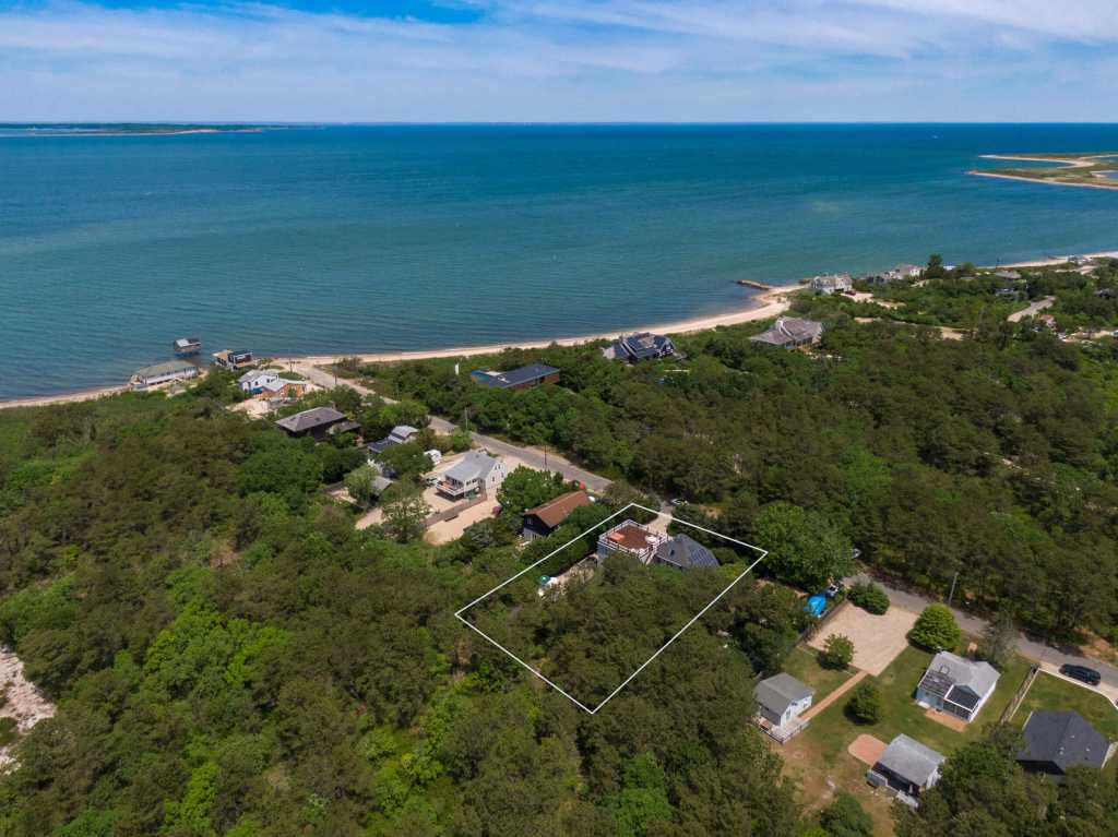 115 Mulford Avenue, Amagansett