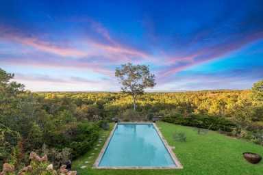 483 Middle Line Highway, Noyack