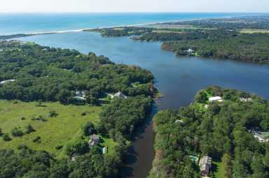 18 Jones Creek, East Hampton