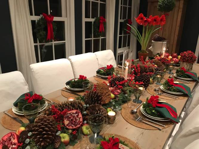 holiday table, florals, holiday inspiration, holiday Inspo