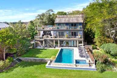 16 East Harbor Drive, North Haven
