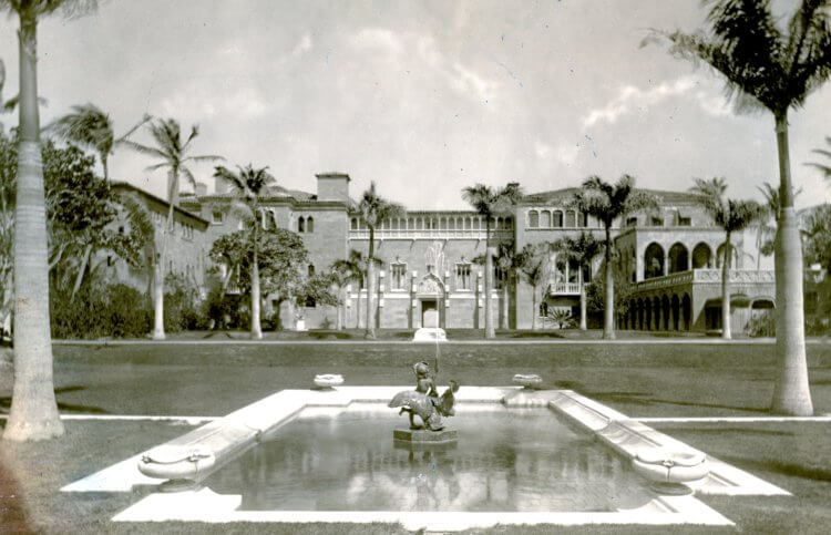 Playa Riente historic Palm Beach mansion