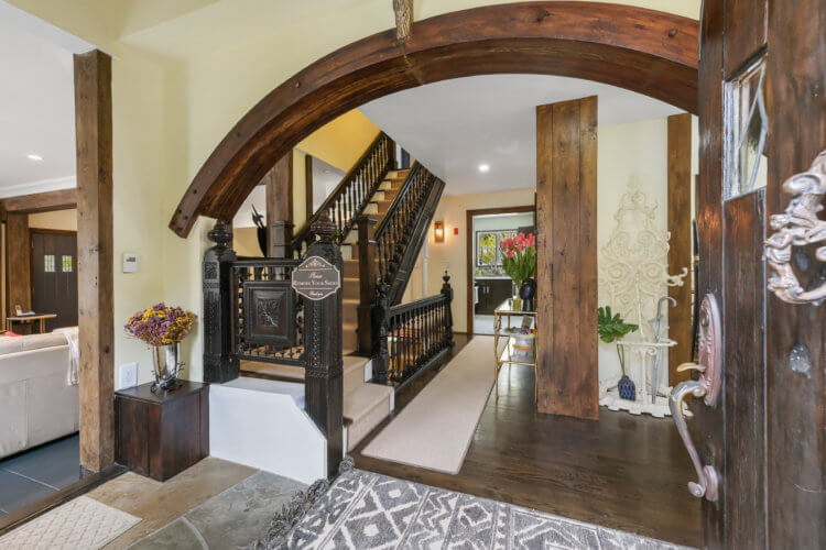 arched foyer