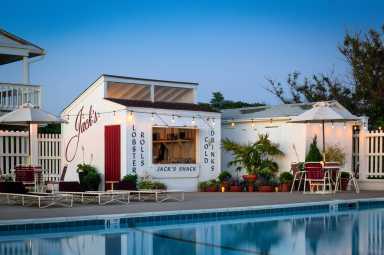 Retro Beach Motel, Sound View, East End