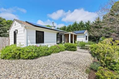 Hamptons open houses