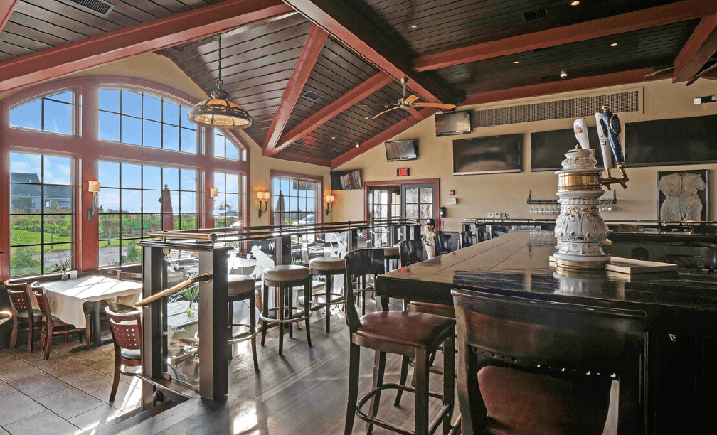 North Fork’s Legends Restaurant, Adjacent Cottages for Sale