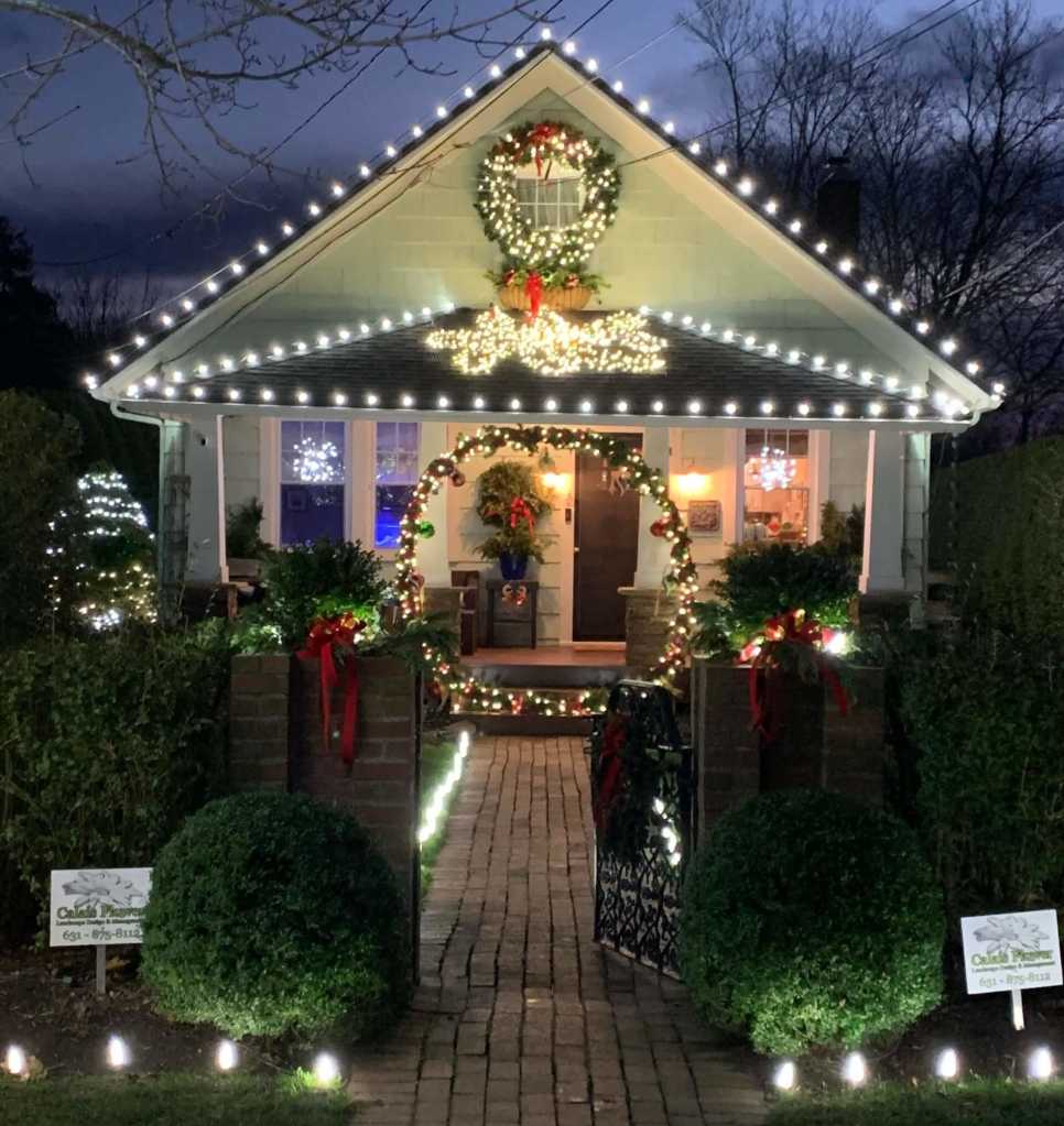 Calais Flower, holiday light