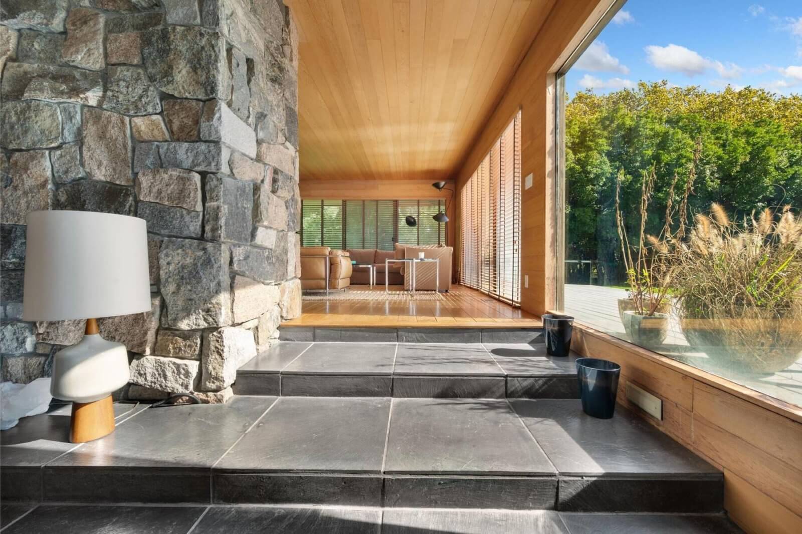 Norman Jaffe House in East Hampton Fetches 16.8 Million