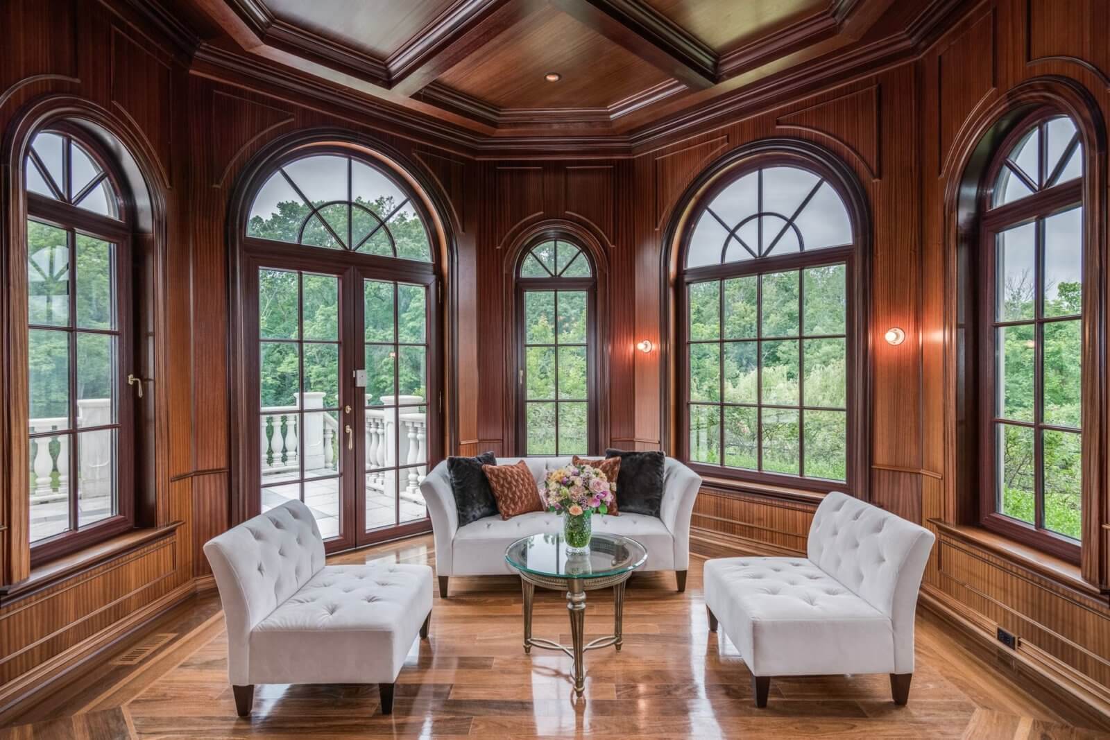 A Glen Head Mansion Built for Entertaining
