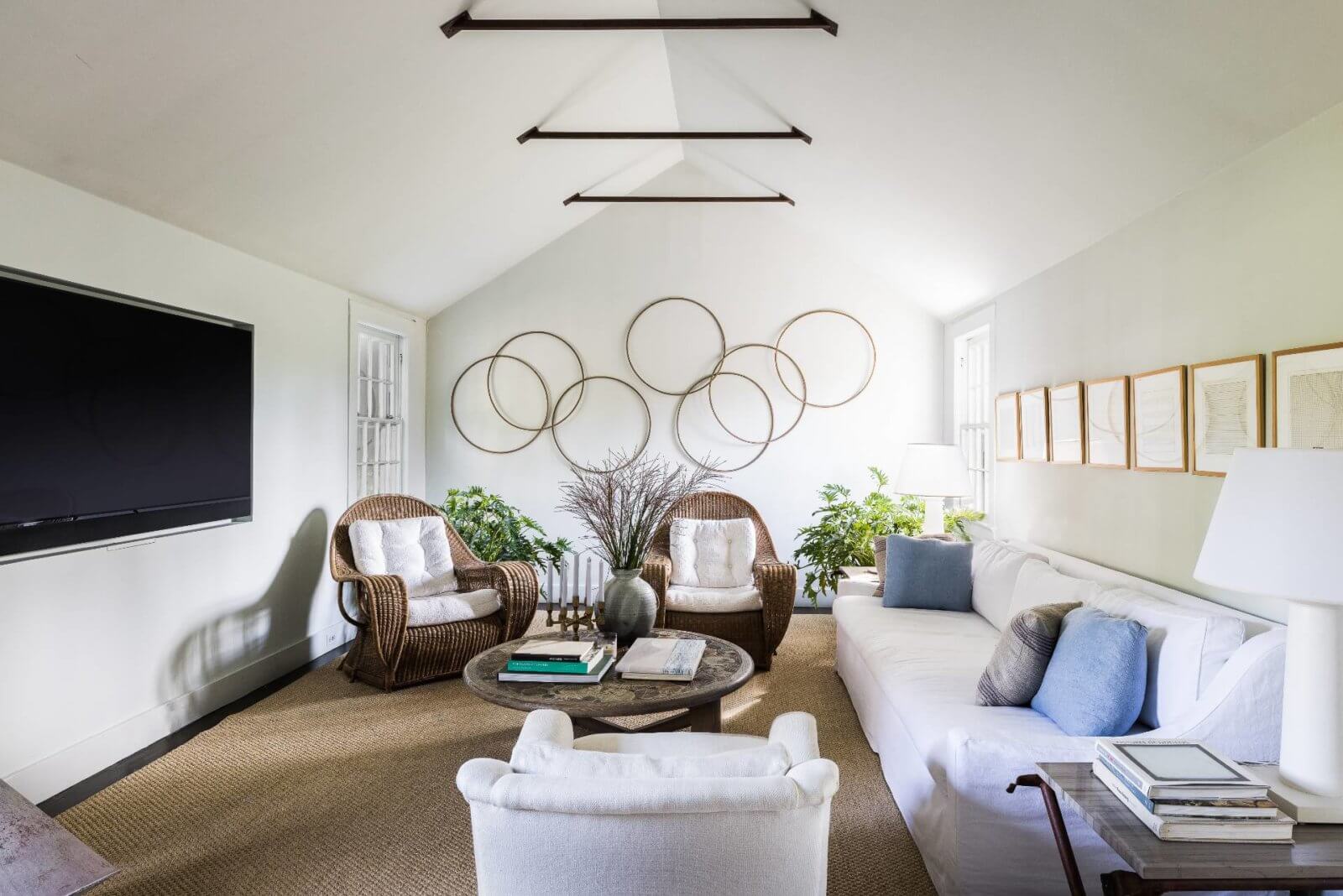 Bridgehampton Home Offered for Winter, Summer Rental