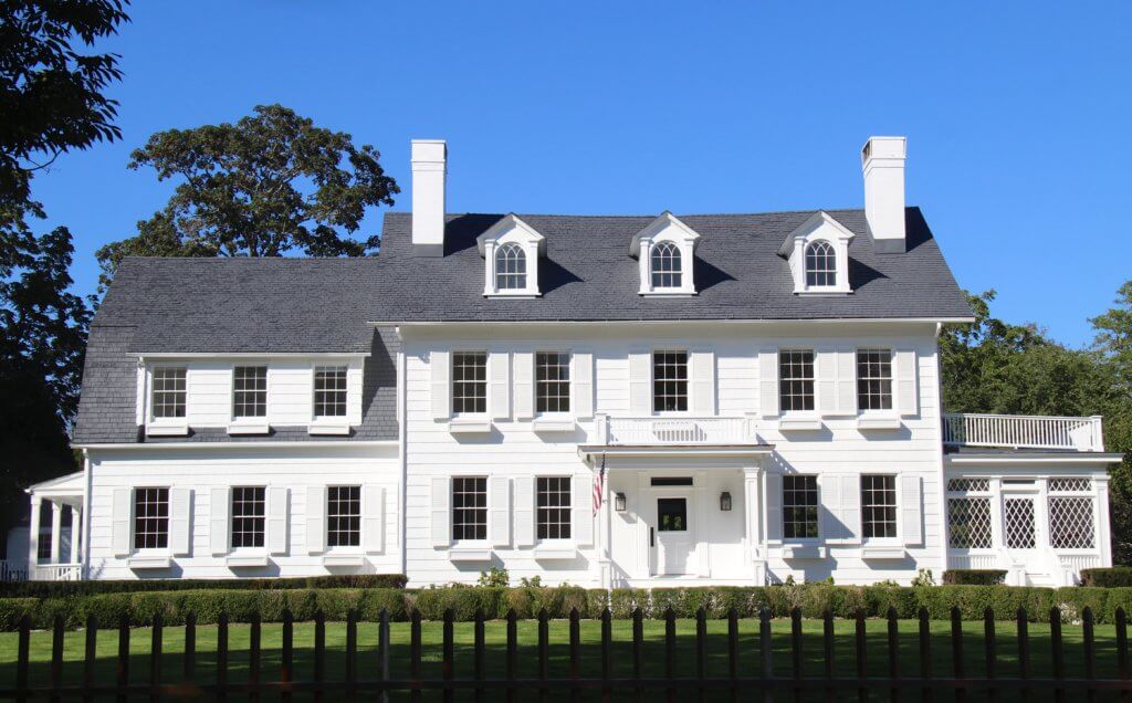 Trot to East Hampton House & Garden Tour After Thanksgiving
