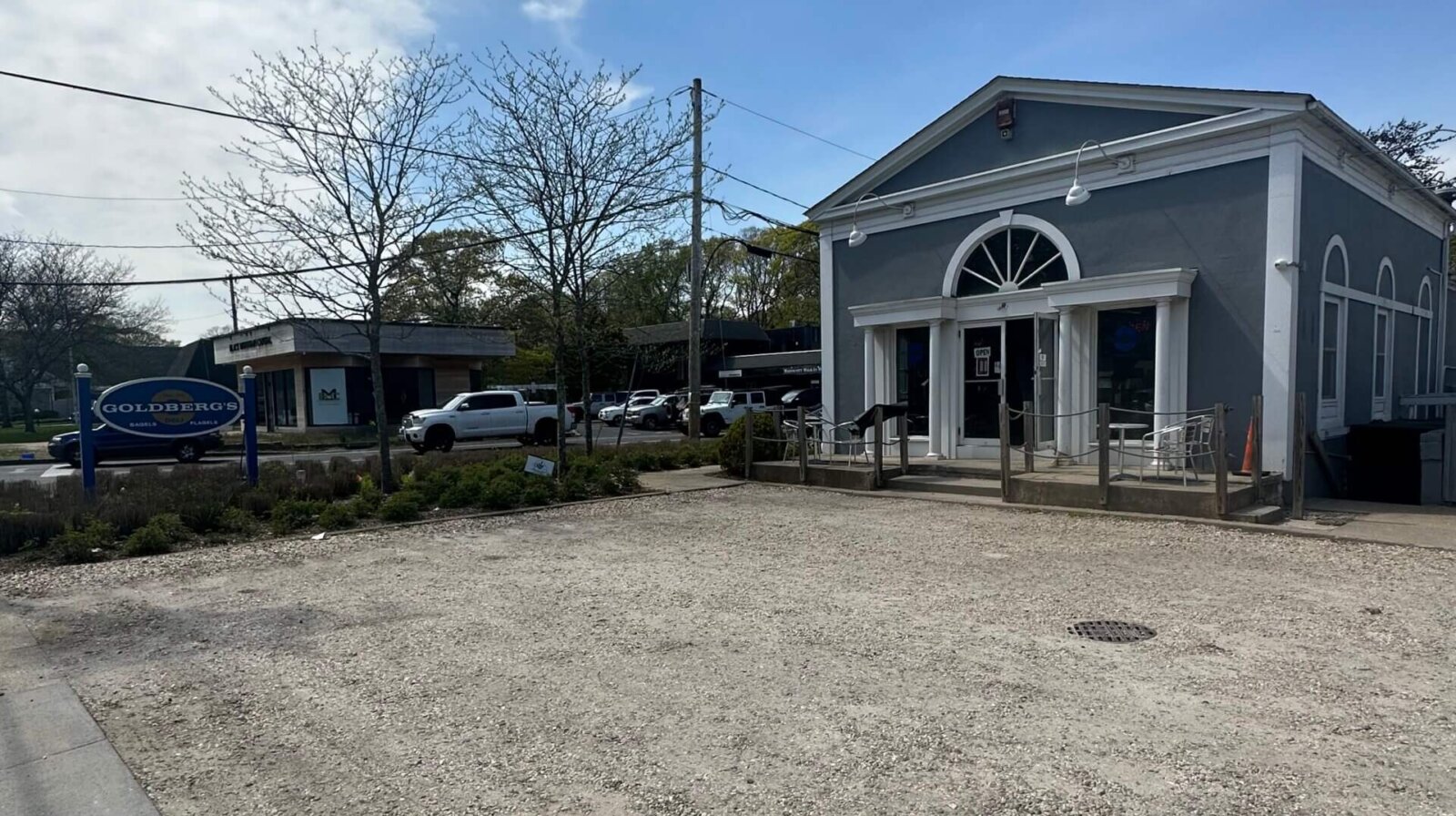 Goldberg’s Bagels Buys Breadzilla Building in Wainscott