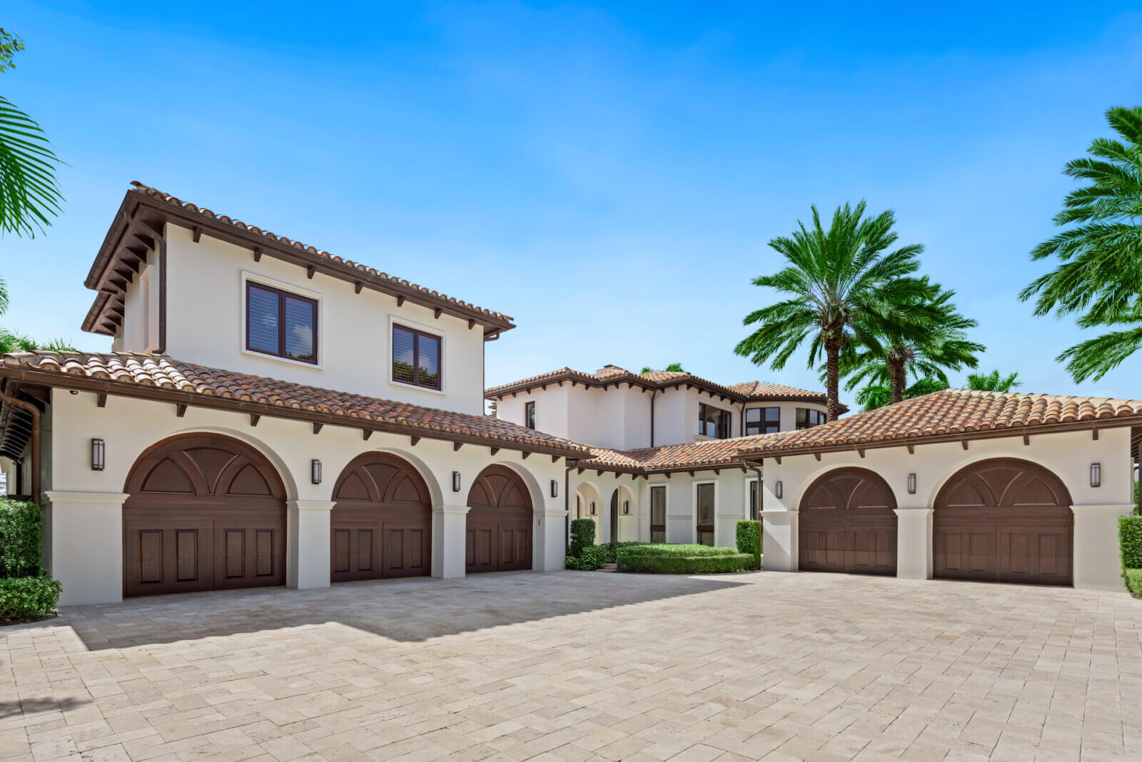 Boca Raton 8M House Sale Sets Record in Long Lake Estates