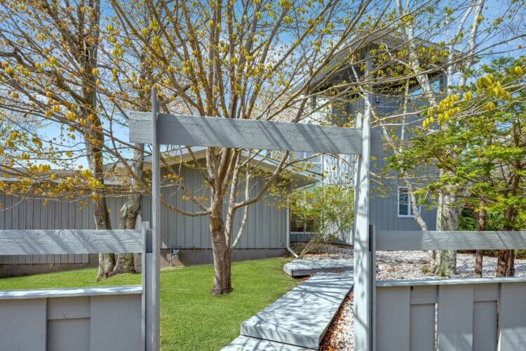 Entrance; Sag Harbor Village; Art gallery; modern; minimalist summer home