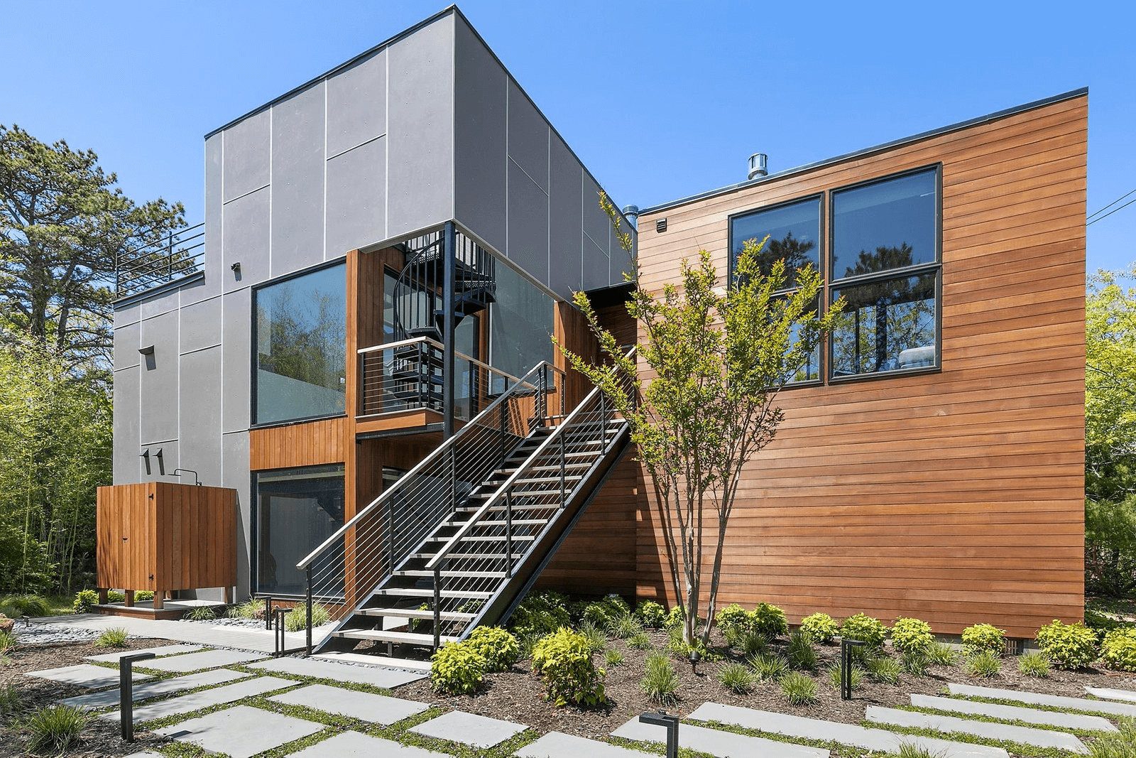 Hamptons Open Houses Luxurious Amagansett Beach House, Plus Much More