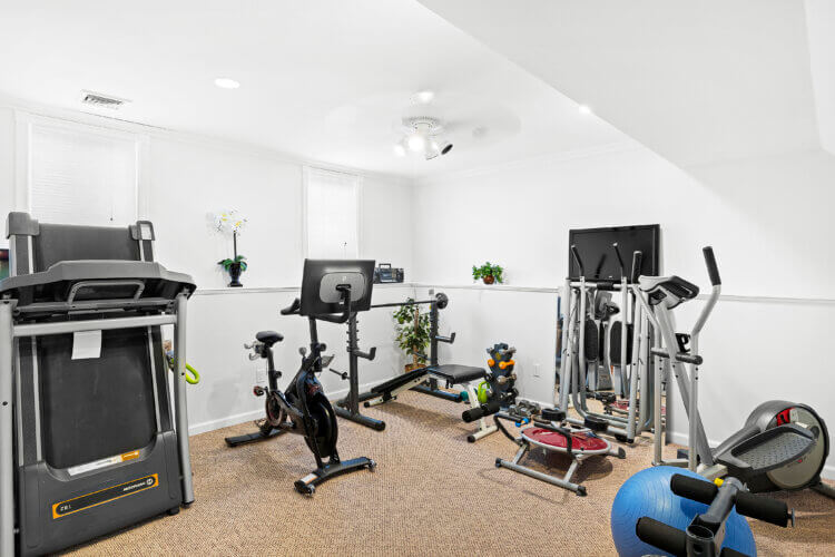 Exercise fitness room, 44 Woodland Farm Rd, Hamptons home, house of the day, Southampton, North Sea