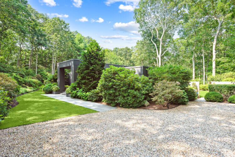 Front, entryway, 27 North Hollow Drive, East Hampton