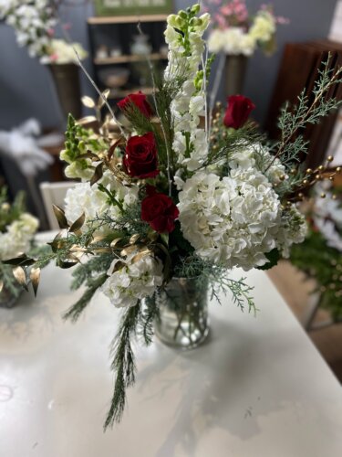 holiday table, florals