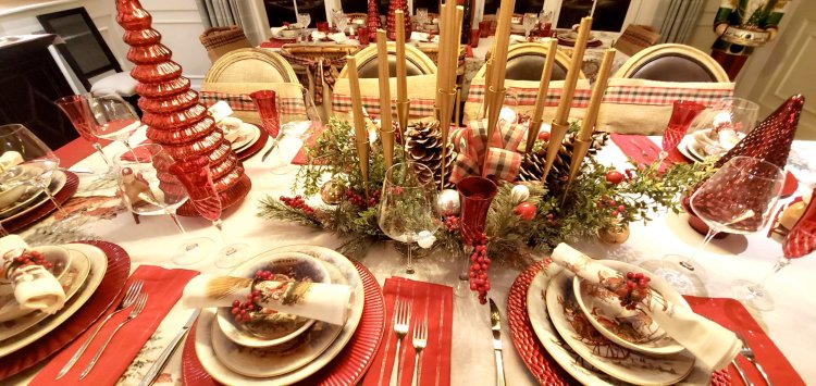 holiday table, florals