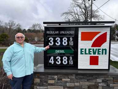 7-Eleven, Westhampton Beach grand opening