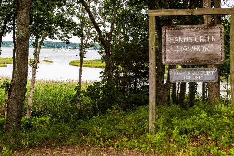 East Hampton house, 17 Scallop Avenue, Hamptons, Hands Creek Harbor