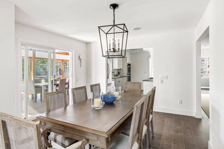 East Hampton house, 17 Scallop Avenue, Hamptons, dining room