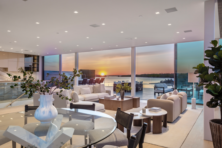 Sag Harbor, condo