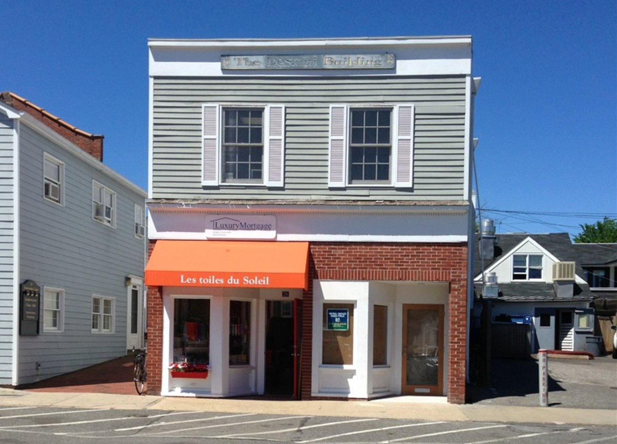 Connectone Bank Opens In East Hampton Village