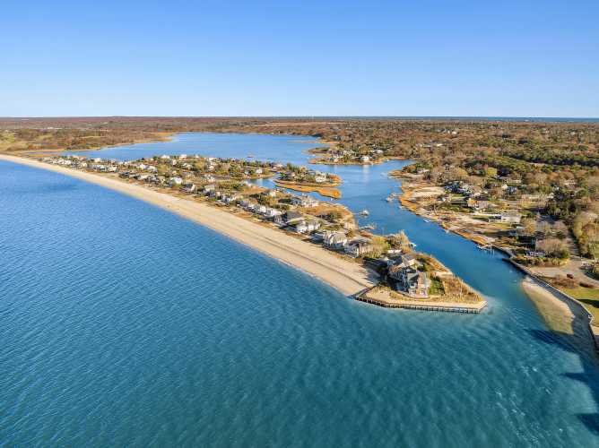 Southampton, Michael Bloomberg, Georgina Bloomberg. Hamptons