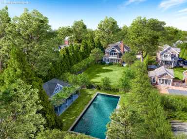 Southampton Village, pool