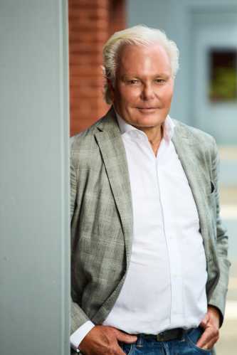 Roger Ferris