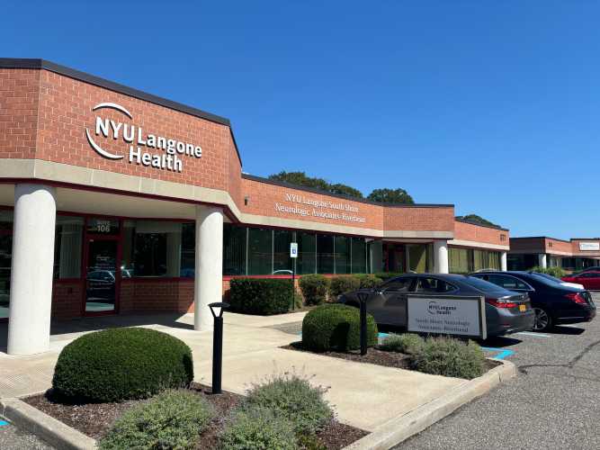 Riverhead, medical complex