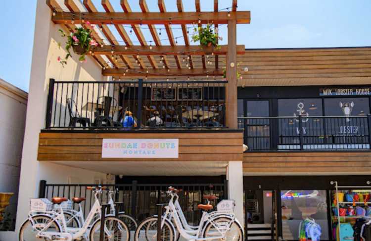 Montauk, commercial building, retail