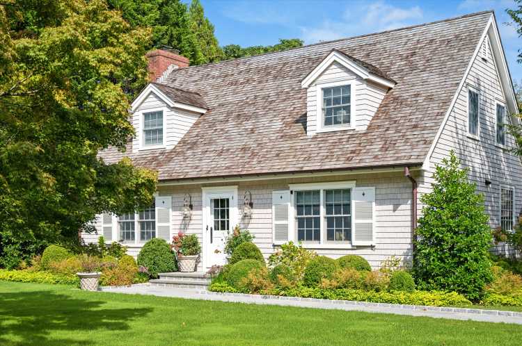 Cape Cod, Southampton, Estate Section