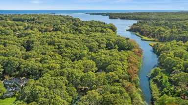East Hampton Village, Georgica Pond